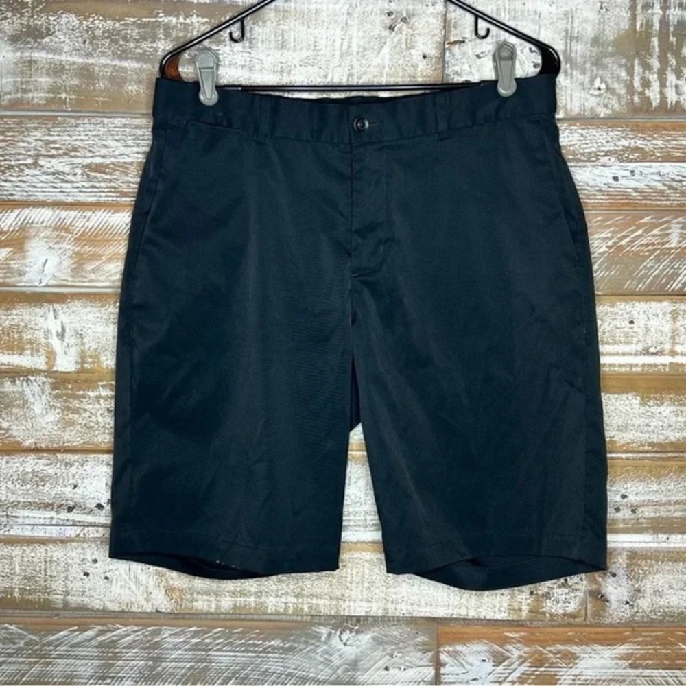 Nike golf standard fit Dri-Fit men's‎ shorts size 32/M